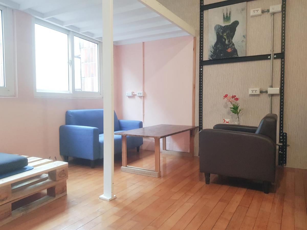 Hostel Of Rising Sun 昇行旅 Йонгхе Екстериор снимка